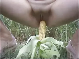 丰满的金发女郎性交困难
